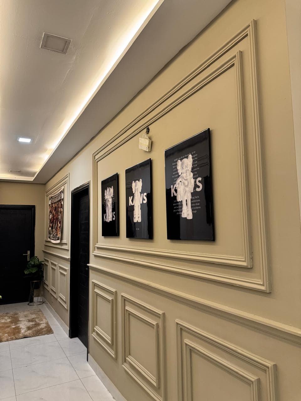 Luxe Lounge — 4